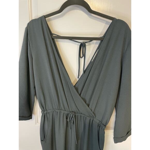 Let Them Eat Cake Womens pant Romper size medium sage green - Picture 3 of 6